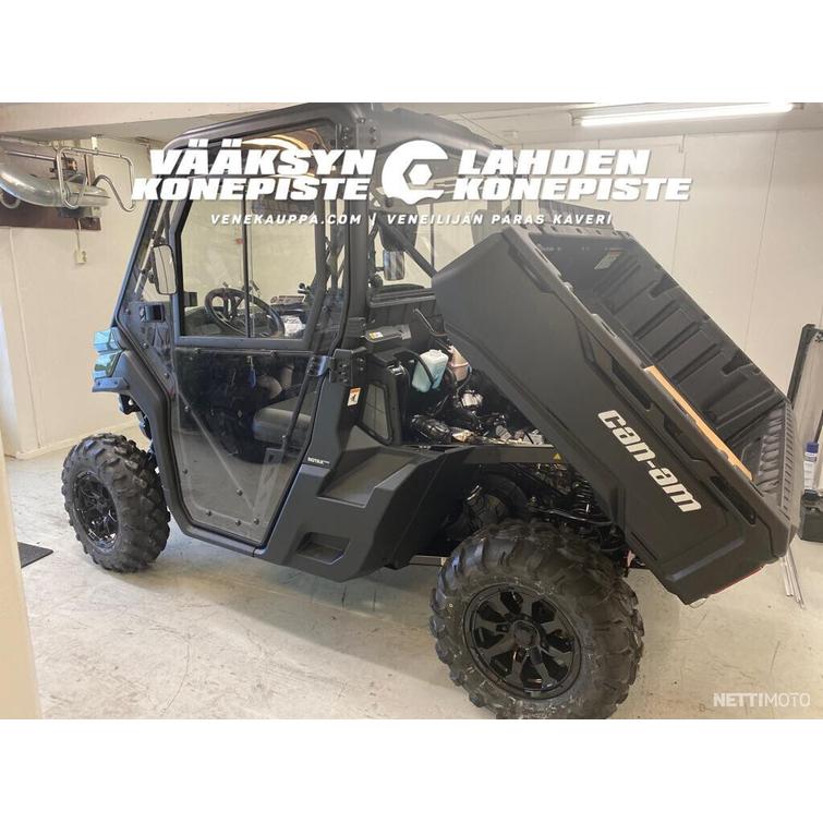 Can-Am Traxter HD9 XU 15v ja ajokorttiluokka T1b DFK LÄMPÖOHJAAMOLLA