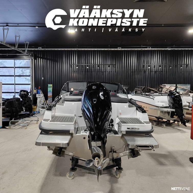 Falcon BR 7 + Mercury F200 V6 DTS