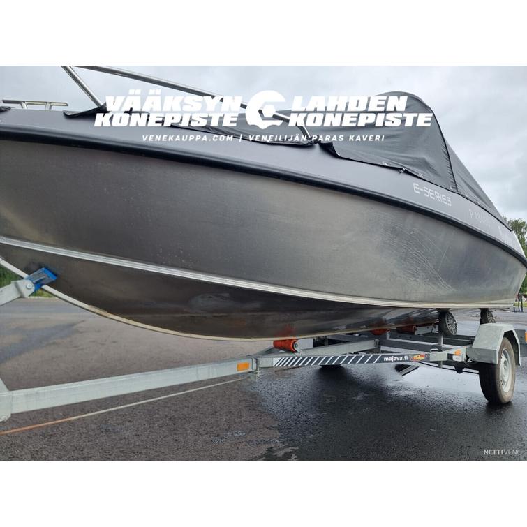 Buster LE + Yamaha F70