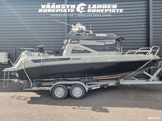 North Silver Eagle Cabin 655 + Yamaha F200