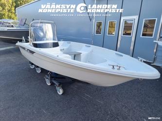 Suvi 4230 R + Yamaha F20