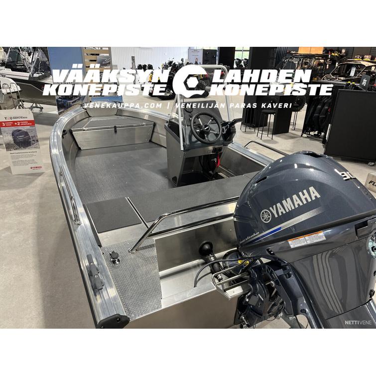 Buster S1 + Yamaha F30 BETL