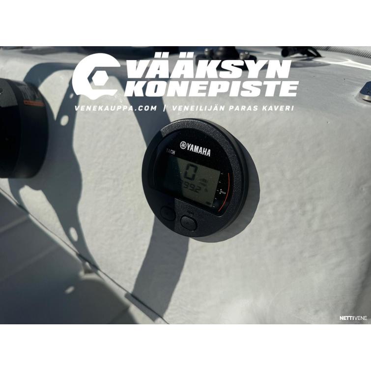 Suvi 4230 R + Yamaha F20 GEPL