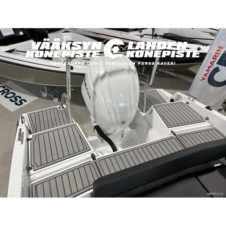 Yamarin Cross 75 BR + Yamaha F300XSB2
