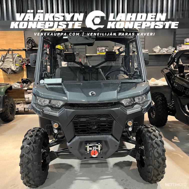Can-Am Traxter XU HD9 T1b + BRP HYTTIPAKETTI