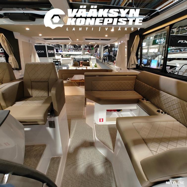 Aquador 400 HT + Mercury Diesel 270 HP V6