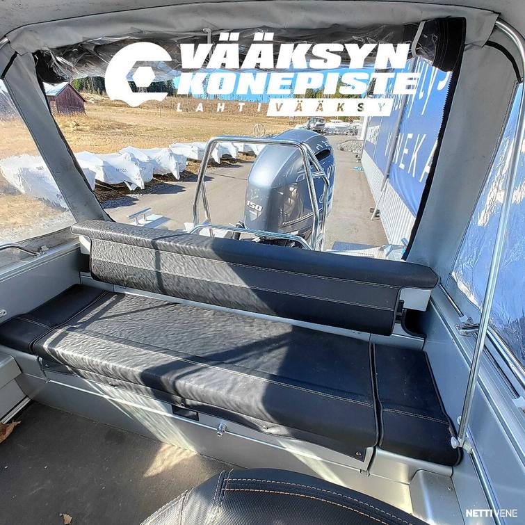 Buster XXL + Yamaha F150 DETL