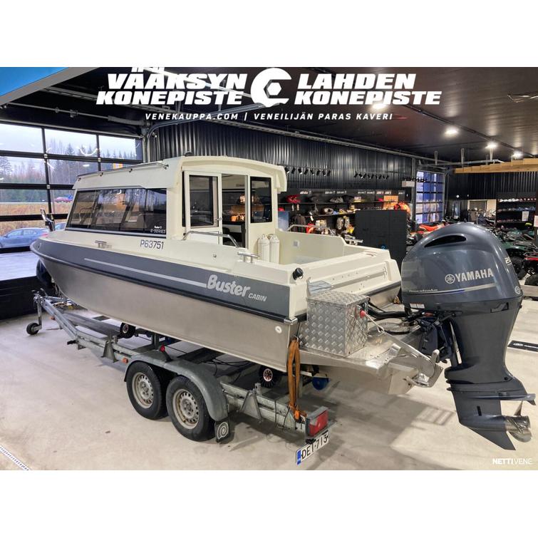 Buster Cabin  + Yamaha F200