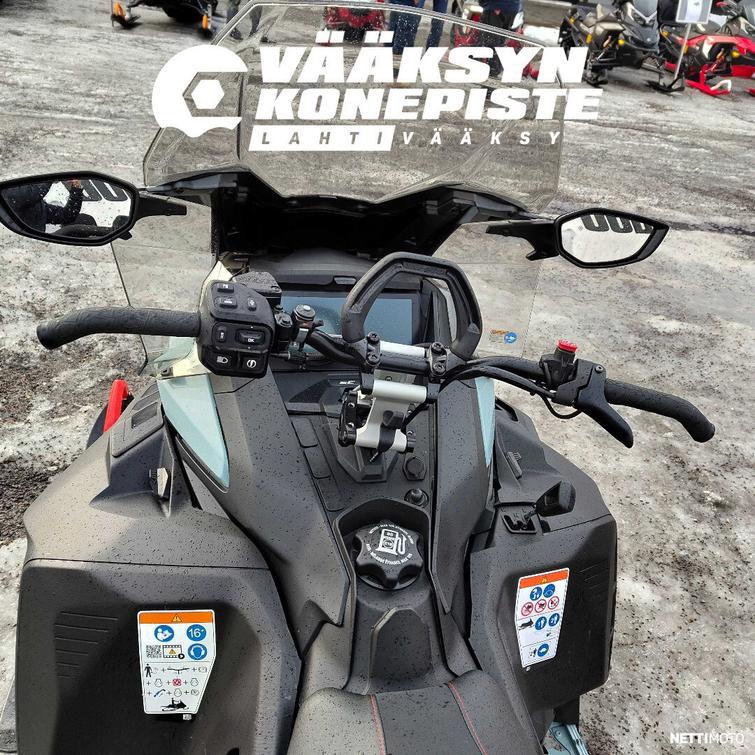 Ski-Doo Expedition SE 900 Ace Turbo R