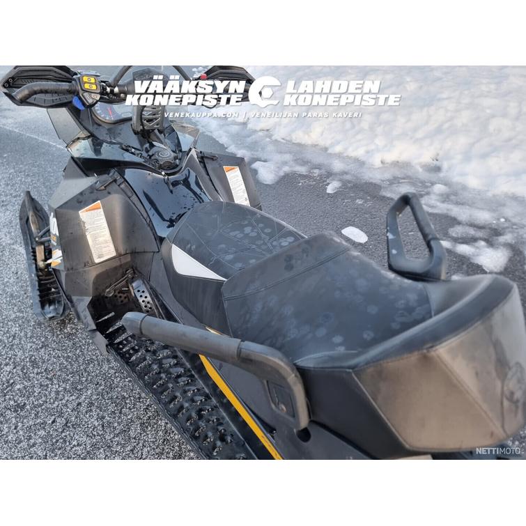 Ski-Doo Renegade Backcountry X