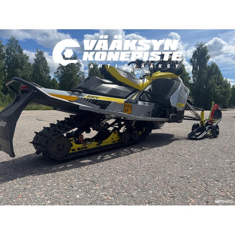 Ski-Doo MX Z