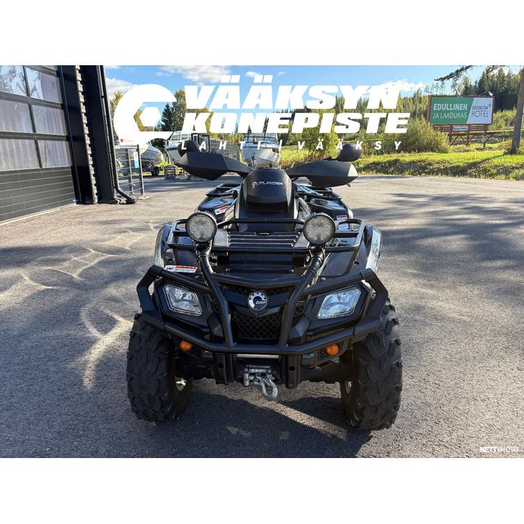 Can-Am Outlander