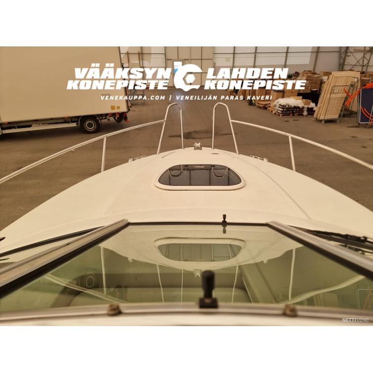 Sea Ray 235 Weekender + MerCruiser 4.3