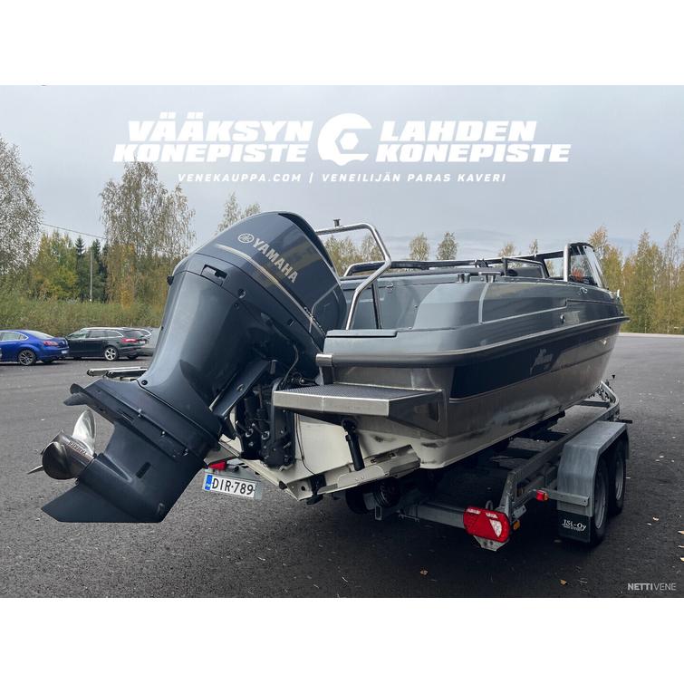 Yamarin Cross 75BR + Yamaha F300 BETX