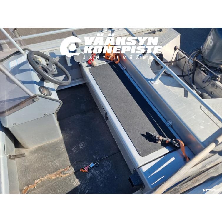 Buster S + Yamaha F40