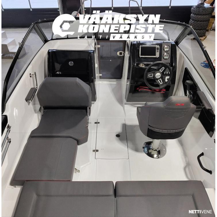 Falcon BRs 7 + Mercury F150