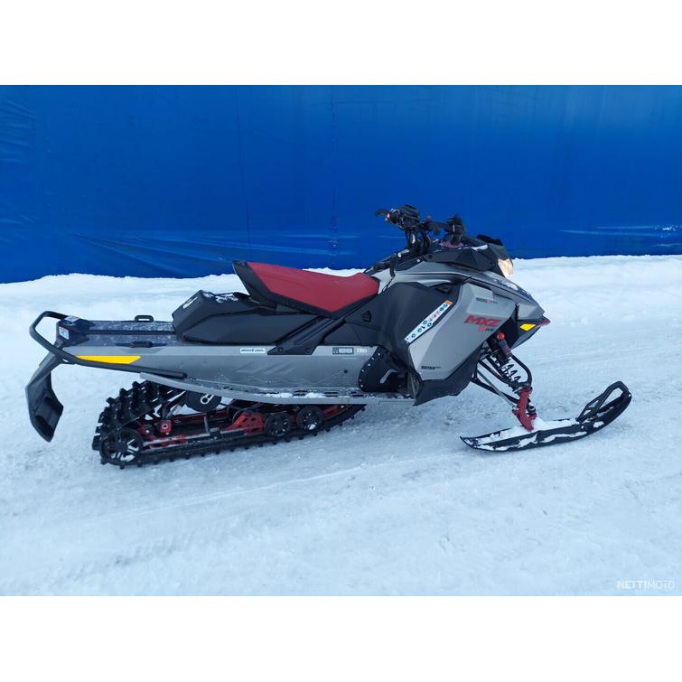 Ski-Doo MX Z XRS 600R E-TEC