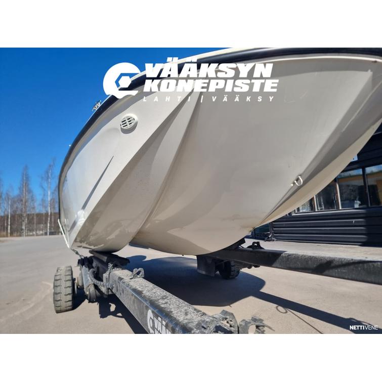 Bayliner Muu malli M17 + Mercury F80