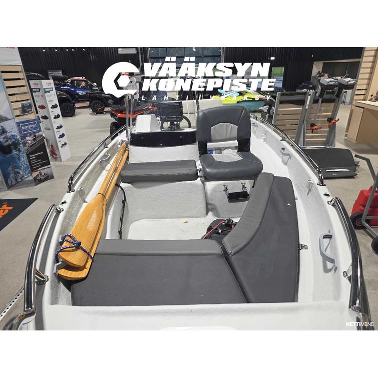 Suvi 4250 SR + Mercury F25