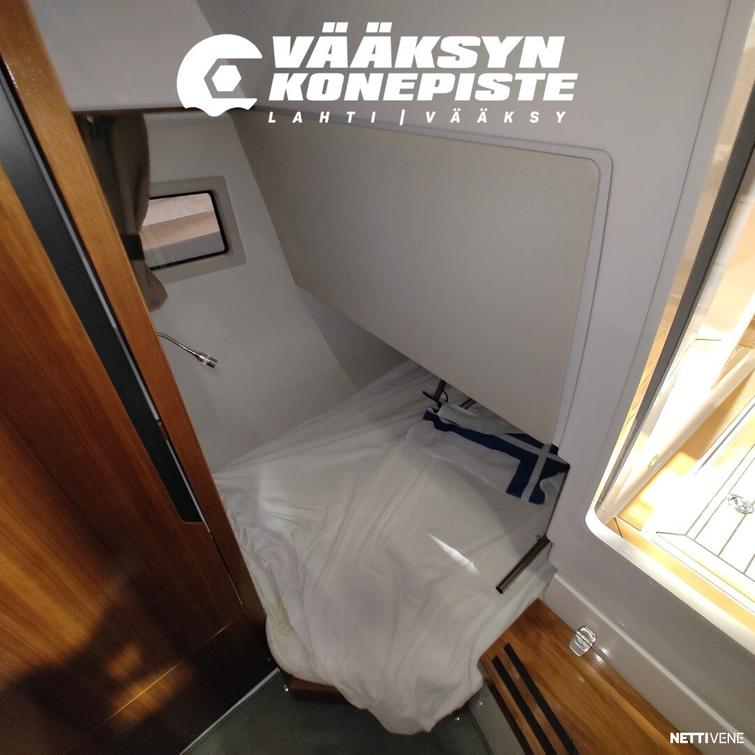 Aquador 250 HT + Mercury V250 V8