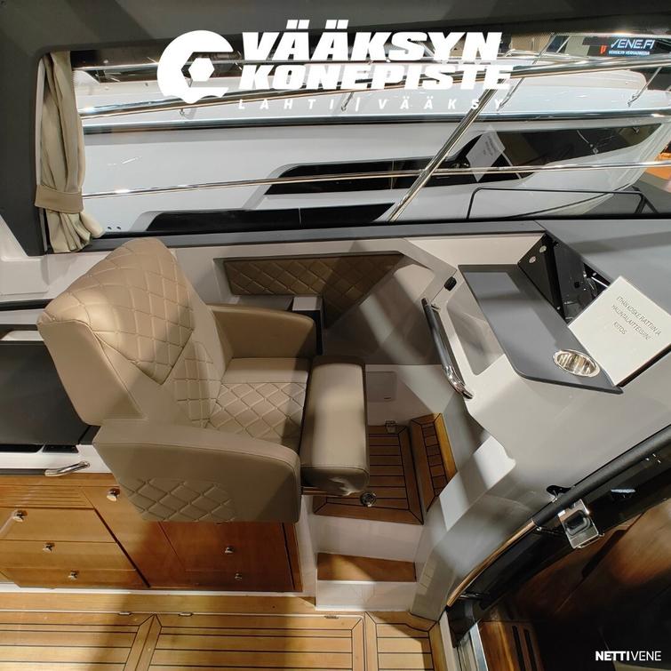 Aquador 300 HT + Mercury F200 V6 CW