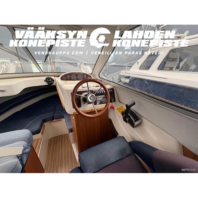 Bella 652 + MerCruiser 3.0