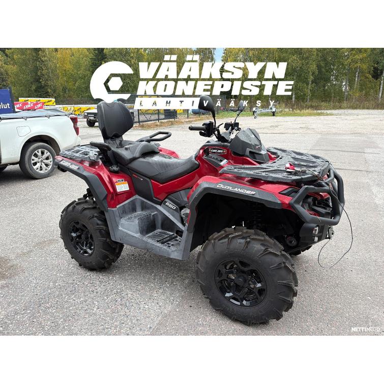 Can-Am Outlander Max 650 MAX PRO + Telat ja lumilevy