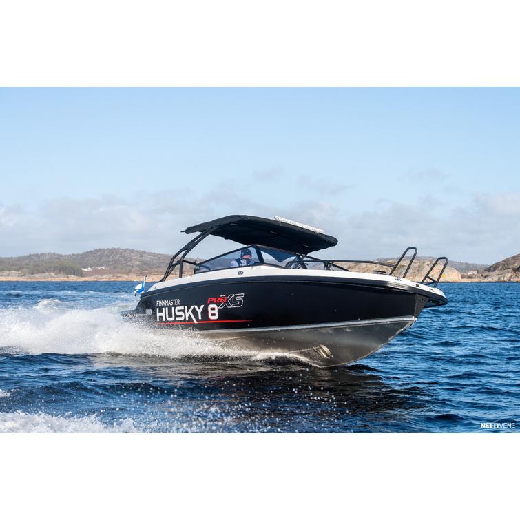 Finnmaster Husky R8 + Mercury V300 XL AM ES V8