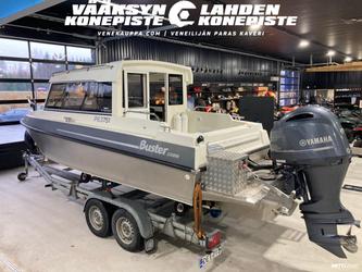 Buster Cabin  + Yamaha F200