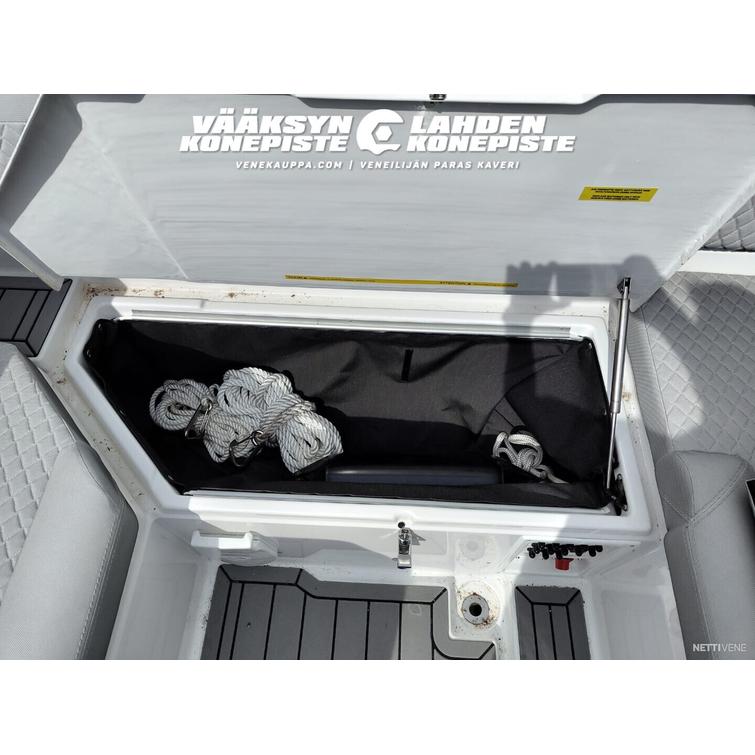 Flipper 650 DC + Mercury F150