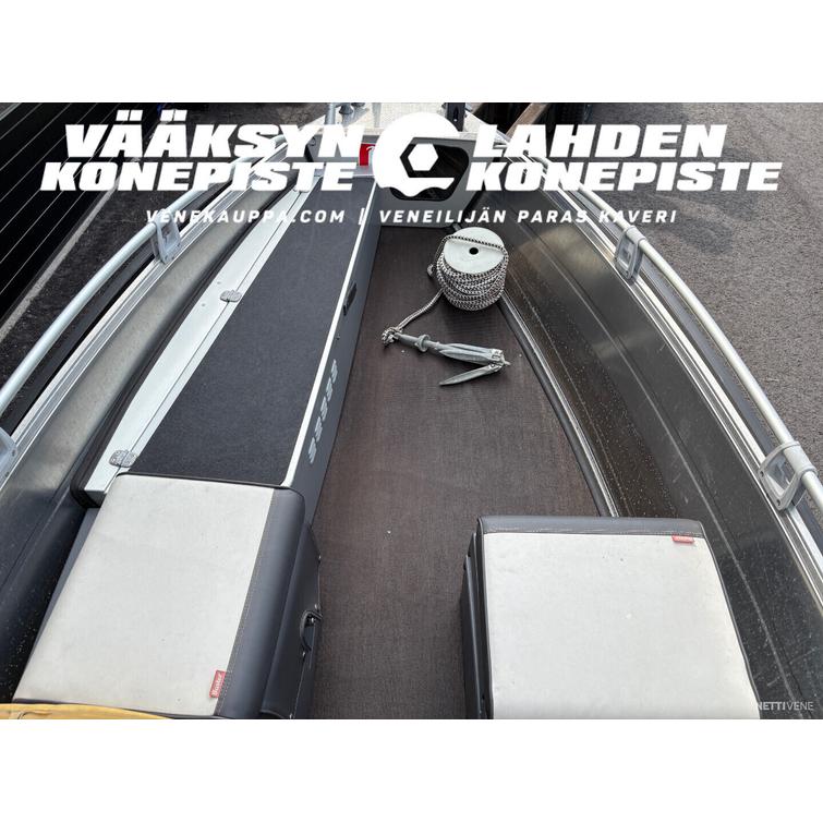 Buster M2 + Yamaha F40 FETL