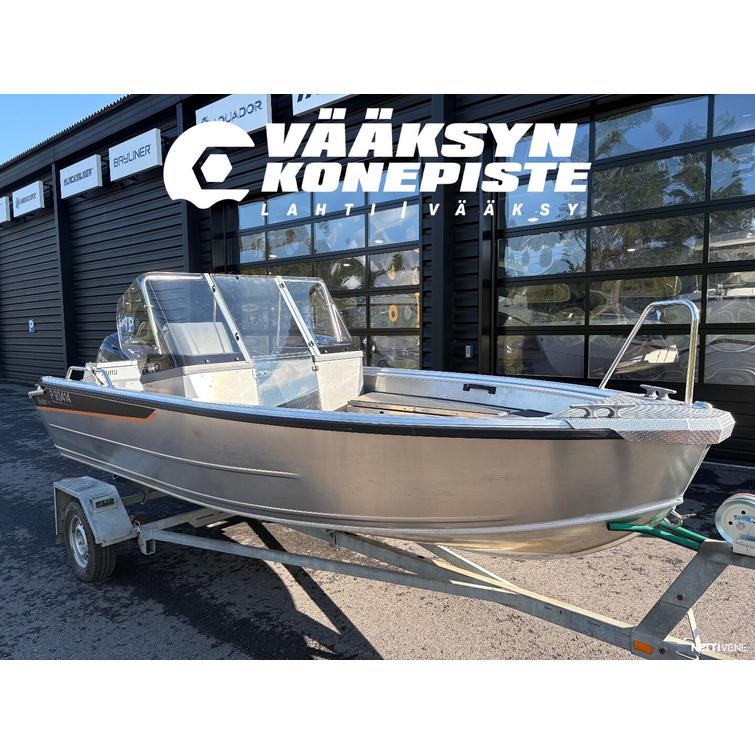 Buster M2 + Yamaha F40 FETL