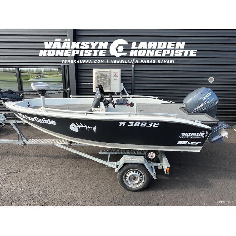 Silver Colibri + Yamaha F40 BETL