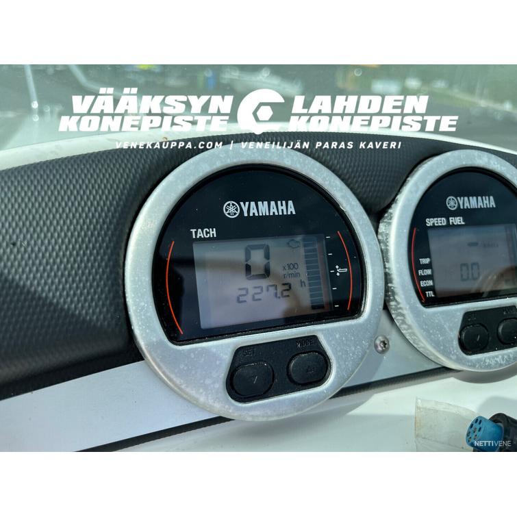 Yamarin 59 DC + Yamaha F100F