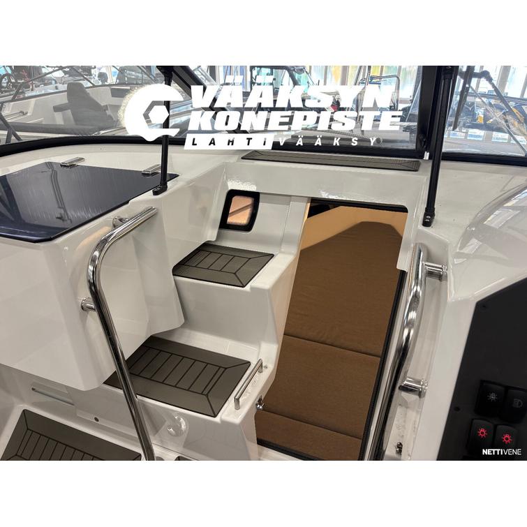 AMT 210 DC + Yamaha F150XB