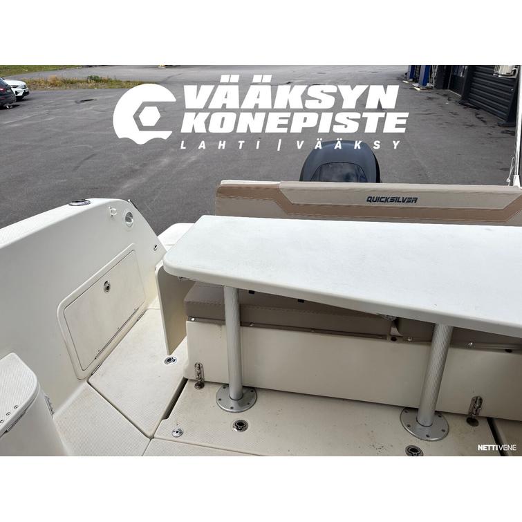 Quicksilver Activ 755 Weekend + Mercury F200