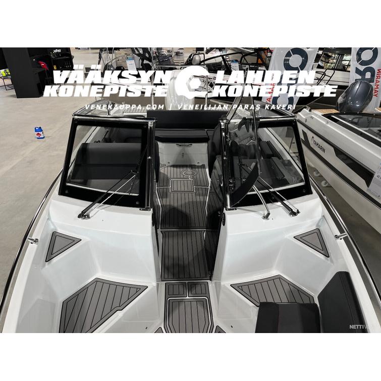 Yamarin Cross 75 BR + Yamaha F300XSB2