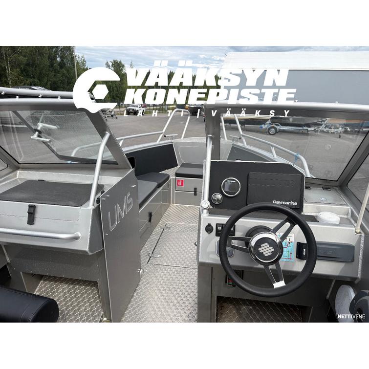 UMS 655DC TUNA + Evinrude E-Tec 115
