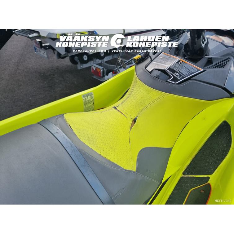 Sea-Doo RXP-XRS 300