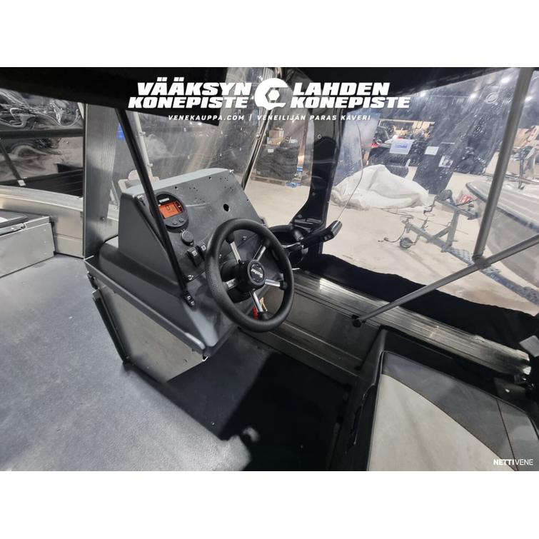 Buster S2 + Yamaha F30