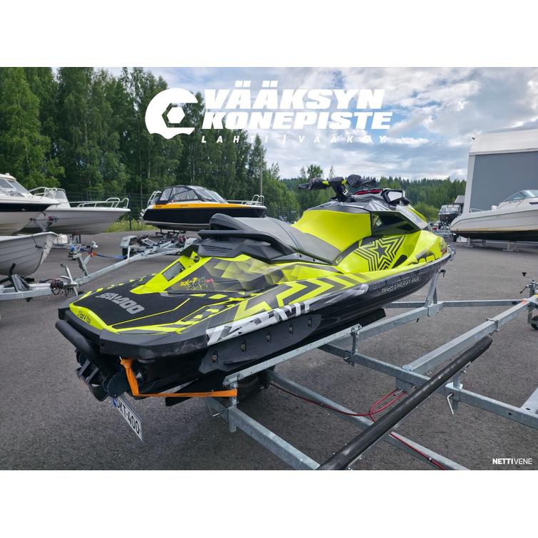 Sea-Doo RXP-XRS 300