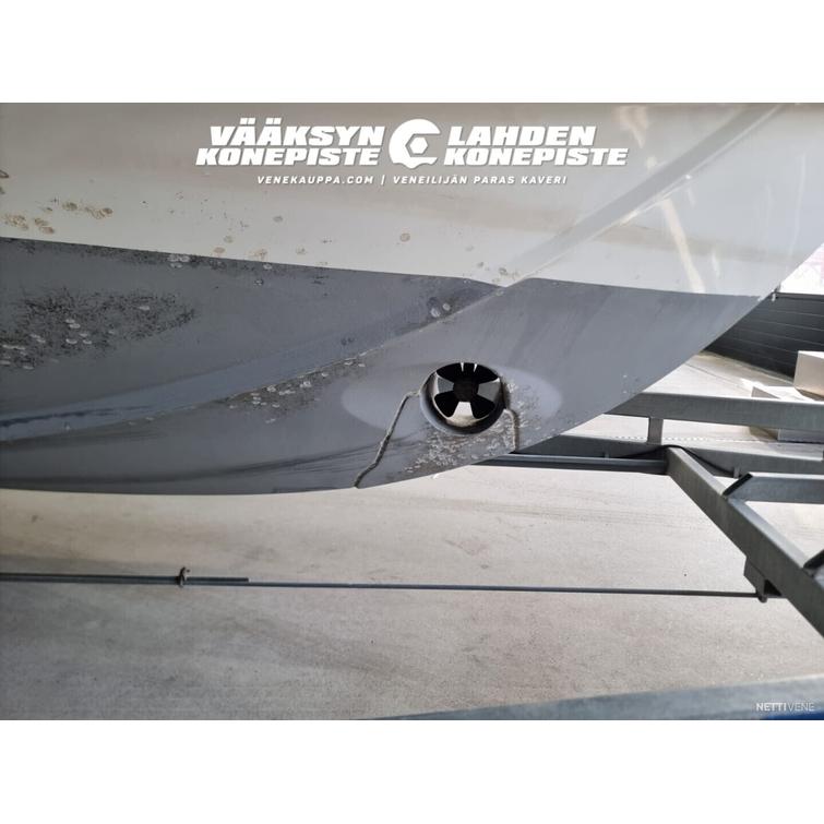 Beneteau Antares 8 + Yamaha F225