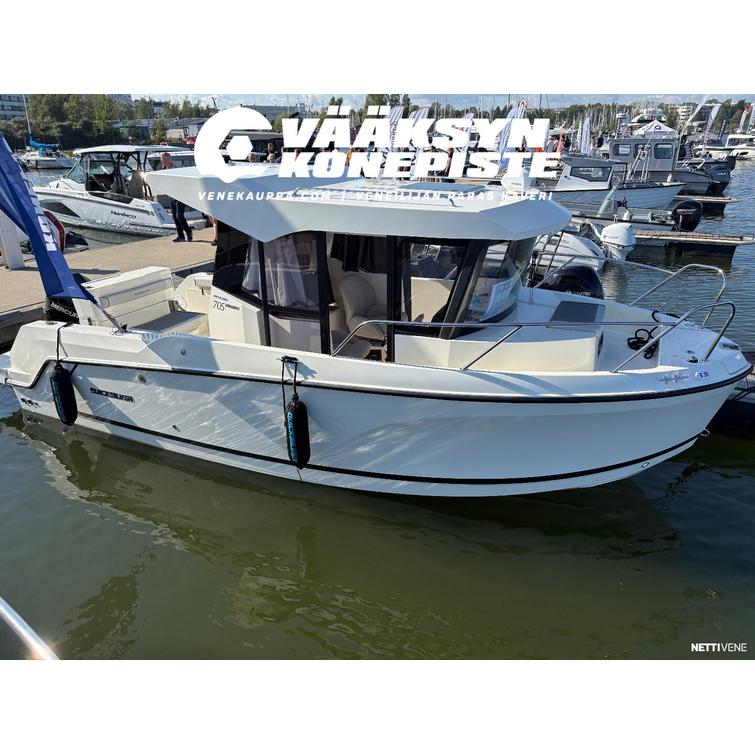 Quicksilver Captur 705 Pilothouse + Mercury F200 XL EFI DTS V6