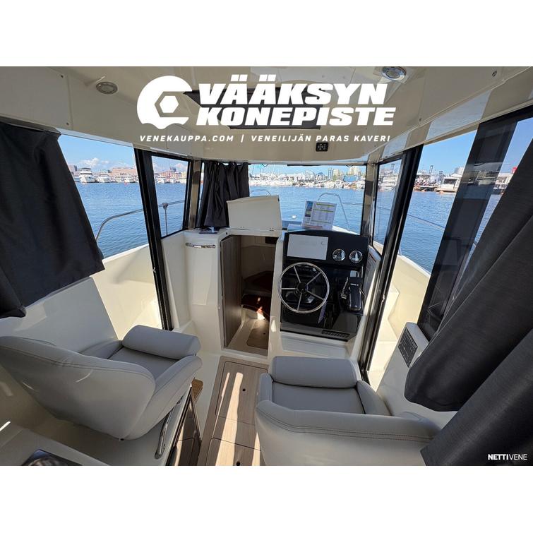Quicksilver Captur 705 Pilothouse + Mercury F200 XL EFI DTS V6