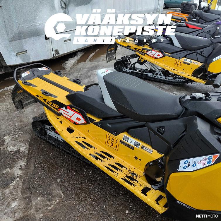 Ski-Doo MX Z X-RS 600RR E-TEC with competition package