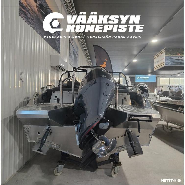 Buster XXL V-MAX + Yamaha V MAX VF150XB