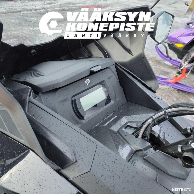 Ski-Doo Skandic LE 900 ACE