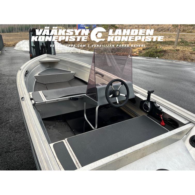 Buster XSR + Honda BF 20 D