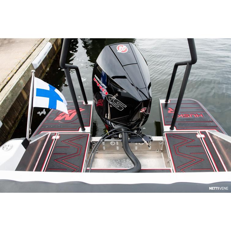 Finnmaster Husky R7 + Mercury F200 XL DS V6