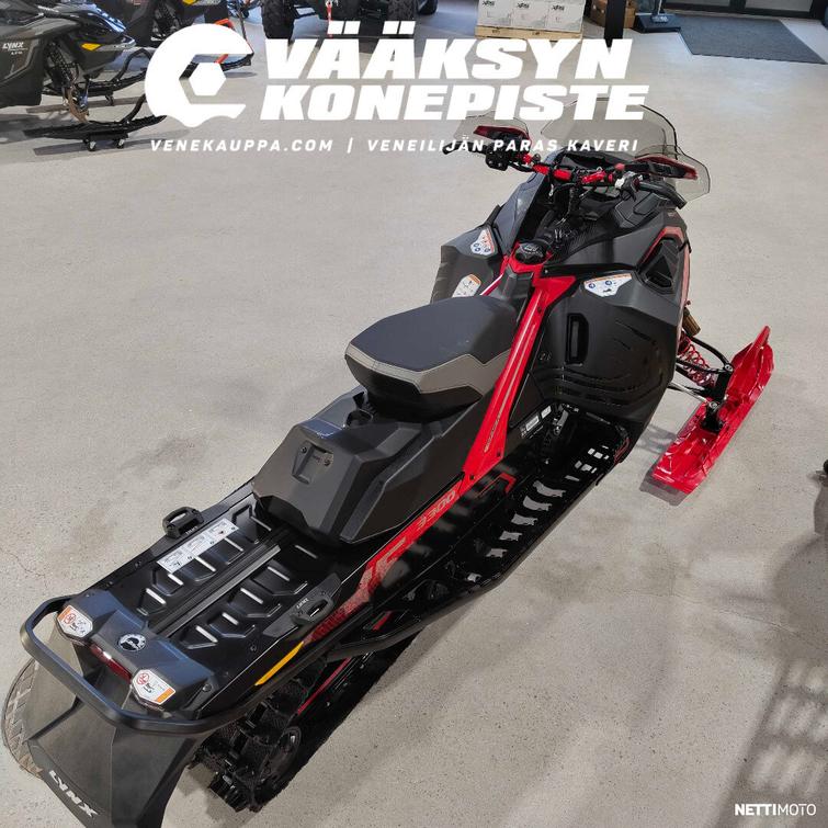 Lynx Rave RE 600R E-TEC(3300mm)7.2 in. digital display